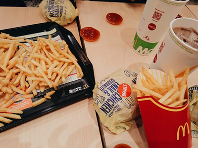 Embalaje estándar utilizado por McDonald’s para su servicio de alimentos