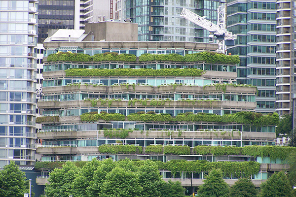 edificio con cubierta vegetal en Vancouver, BC